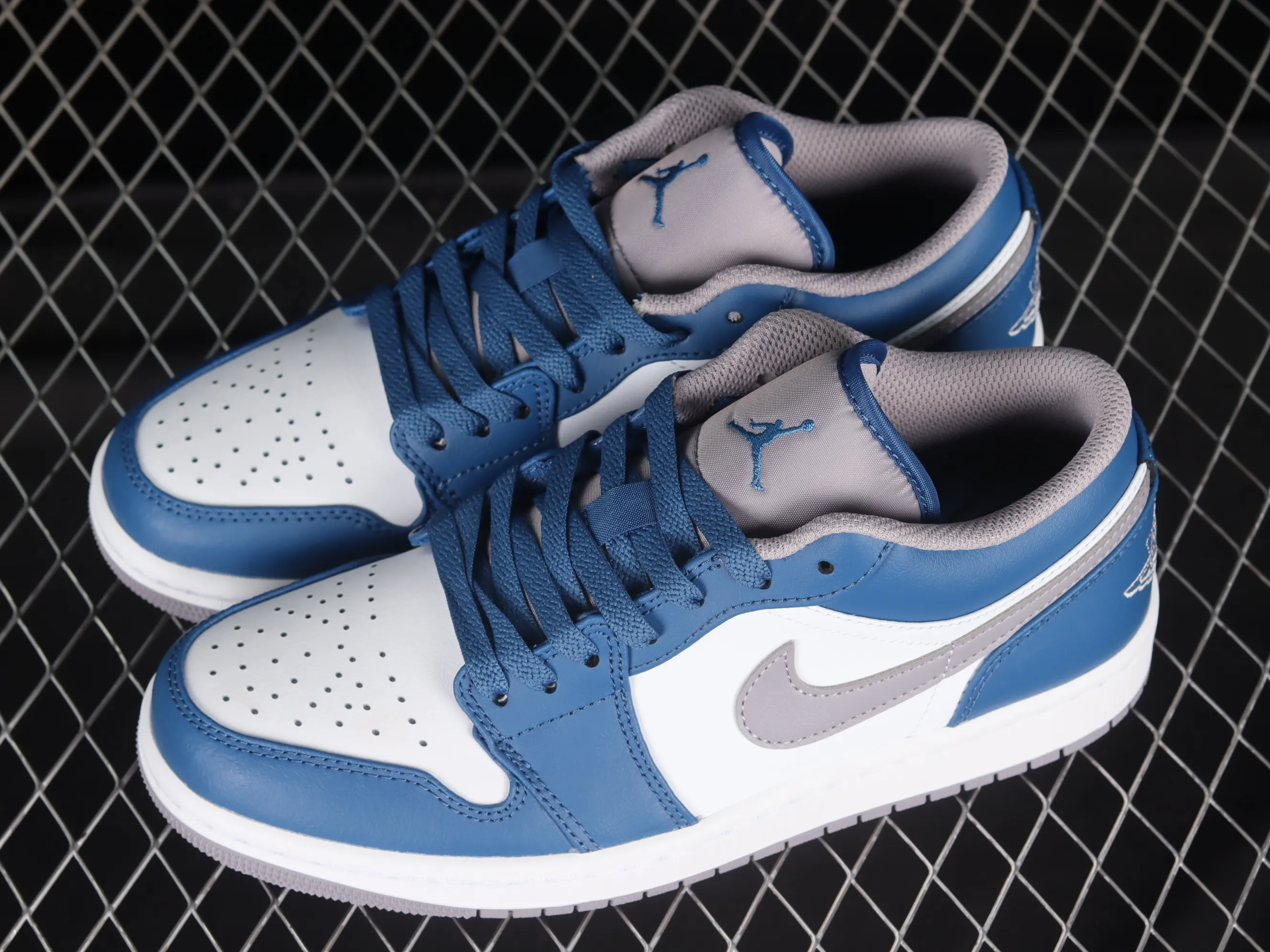 All categories Air Jordan Jordan series basketball shoes Air Jordan 1 Low G version pure original Air Jordan 1 Low "French Blue" AJ1 Joe 1 white blue cultural low-top casual sneakers 553558-412